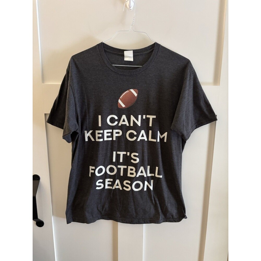 Men's Gray Short Sleeve T-Shirt Size Large Football